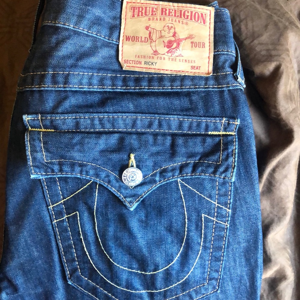 True Religion Size 33 Ricky Straight Leg